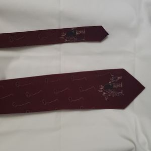 Men's silk tie.